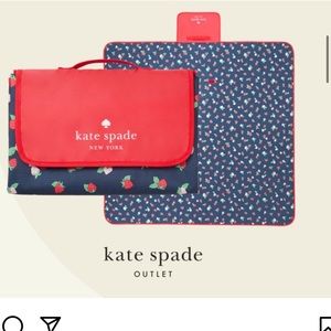 Kate spade pack blanket for the park